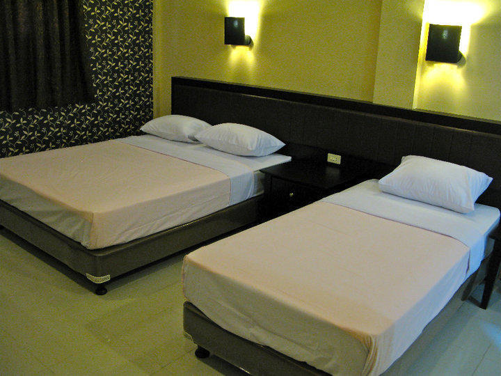 Hotel Carolina Transit Medan Camera foto